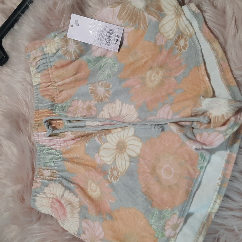 Nwt wild fable floral terry cloth shorts size small